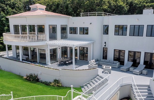 Belle Terre House | Luxury Mega Mansion