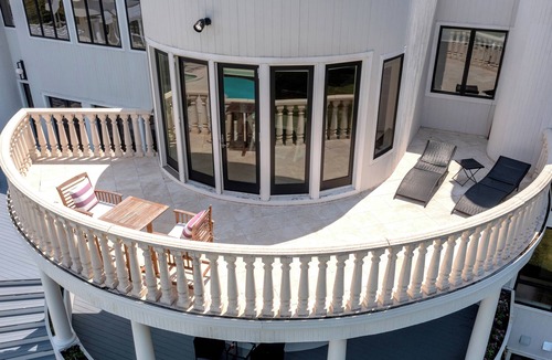 Belle Terre House | Luxury Mega Mansion