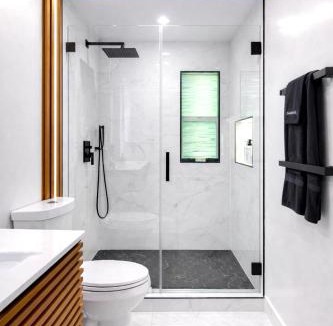Allapattah House | Luxury Miami Pool House Private Backyard Oasis Near Wynwood and Miami International Airport