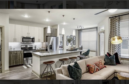Northeast Houston Apartment | Luxury Mid-rise Apartments with Clubhouse
