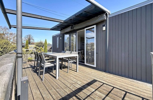 Jullouville-les-Pins House | Luxury Mobile Home, 3BR, Near Beach, Heated Pool, Gym, WiFi