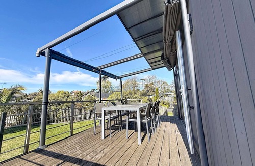 Jullouville-les-Pins House | Luxury Mobile Home, 3BR, Near Beach, Heated Pool, Gym, WiFi