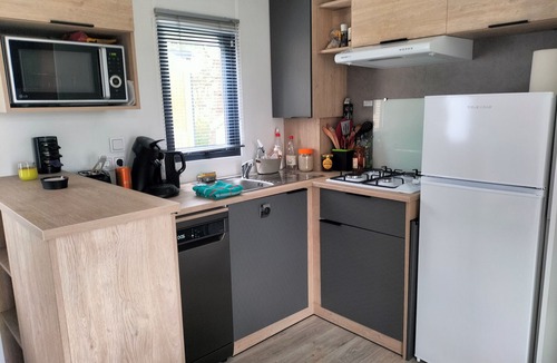 Etaples Ski Chalet | Luxury mobile home with terrace