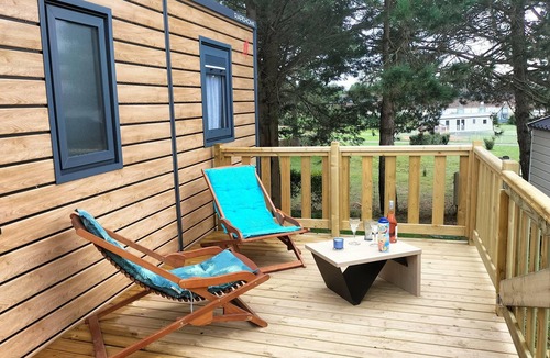 Etaples Ski Chalet | Luxury mobile home with terrace