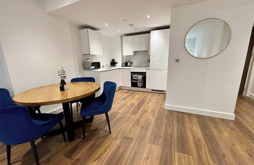Bracknell Apartment | Luxury Modern 1 bed, Central Bracknell