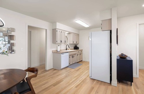Brookline Station Apartment | Luxury Modern 2BR W/Garage