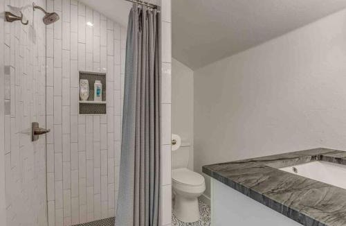 Central Oklahoma City House | Luxury Modern 3BR - Private Primary Suite!