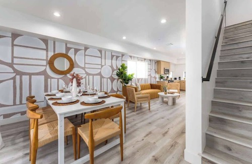 Westlake House | Luxury Modern 3BR Retreat | Sleeps 8!