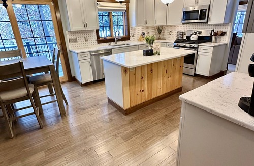 Old Forge House | Luxury, Modern 4 Bedroom House with Full Basketball and Pickleball Courts!