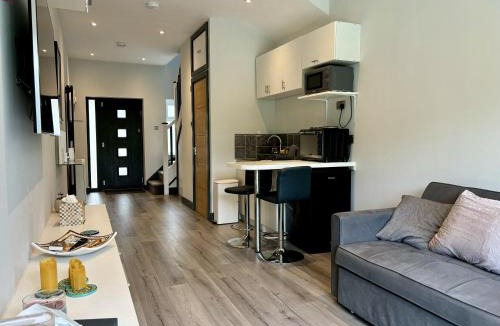 St Albans Apartment | Luxury modern apartment with free private parking