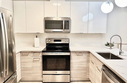 Quincy Apartment | Luxury Modern Apartment in Quincy