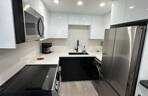 Richmond Hill Apartment | Luxury Modern B Appartment