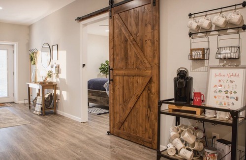 Barnardsville House | Luxury Modern Farmhouse Private Hiking & Creek area close to Asheville