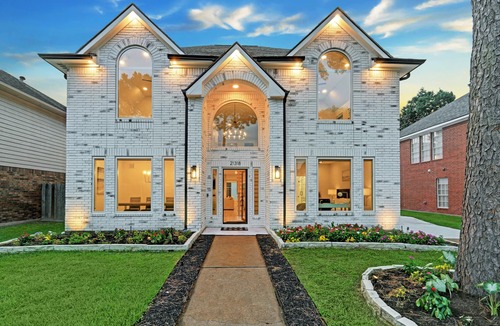 Memorial Parkway House | Luxury Modern Farmhouse + Game Room + Chef Kitchen