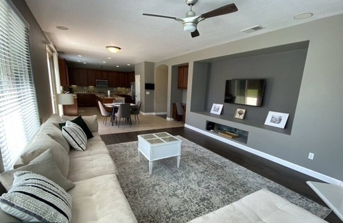 Rancho Cordova House | Luxury Modern Home w/ Parking Min Away From Hwy