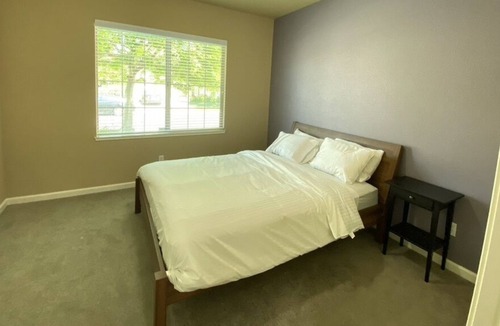 Rancho Cordova House | Luxury Modern Home w/ Parking Min Away From Hwy