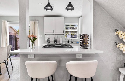 Northeast Houston House | Luxury Modern Home Minutes Away from Beltway 8