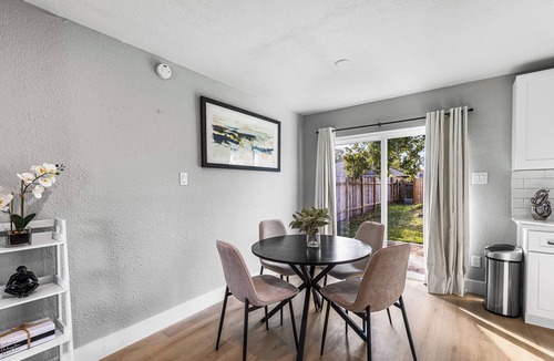 Northeast Houston House | Luxury Modern Home Minutes Away from Beltway 8