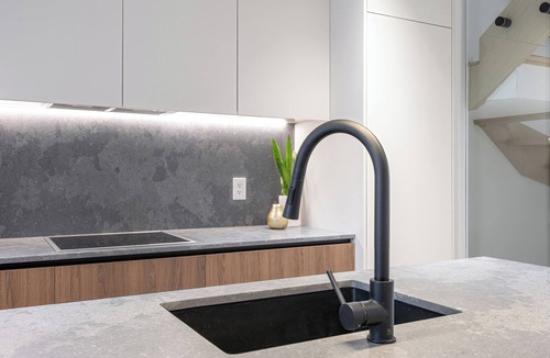 Palmerston - Little Italy House | Luxury Modern Stay in Downtown Toronto! Brand New Executive House
