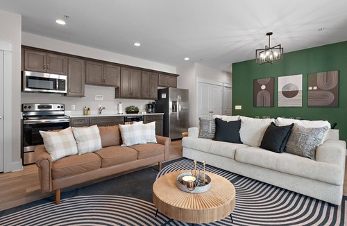 Murfreesboro Apartment | Luxury Modern Stay Central Location Stylish 2-Bedroom Apt