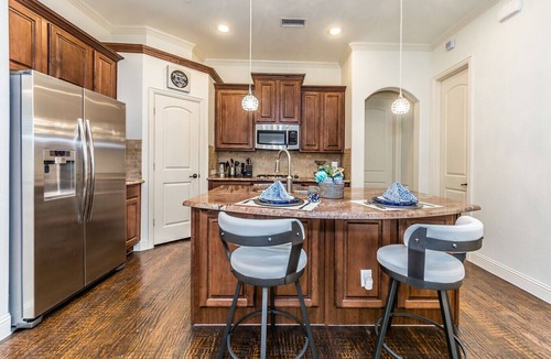 Legacy Park House | Luxury Modern Townhome at Shops @ Legacy