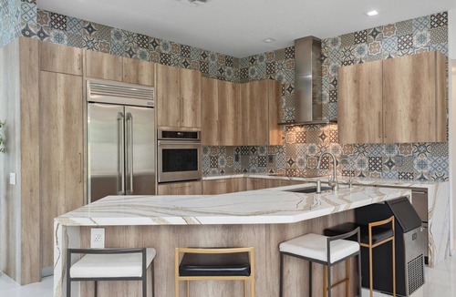 Palm Beach Gardens House | 🏝️ Luxury Modern Waterfront House 💎 Best Location! King Bed Suit!