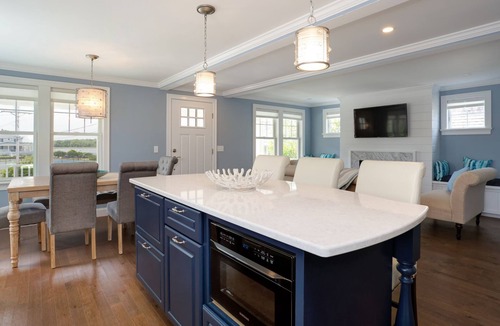 Monument Beach House | Luxury Monument Beach Villa/Short term rentals