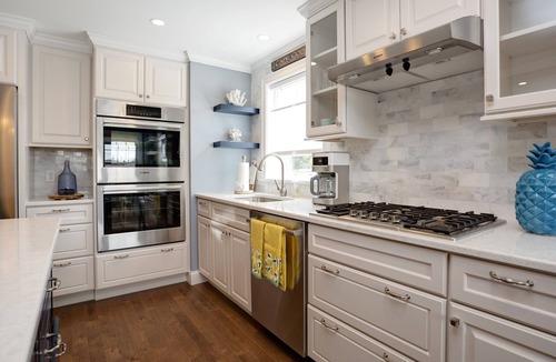 Monument Beach House | Luxury Monument Beach Villa/Short term rentals