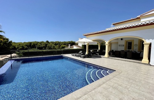 Pinar del Advocat Villa | Luxury Moraira Spacious Villa with Private Infinity Pool not Overlooked