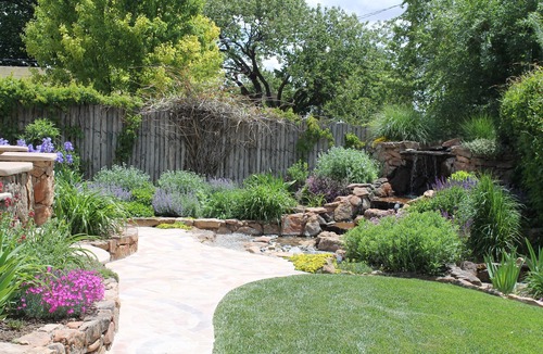 South Capitol House | Luxury Mosaic Masterpiece: Santa Fe Hobbit House centrally located to SF Plaza.