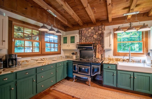Seymour Cabin | Luxury Mountain Cabin Getaway