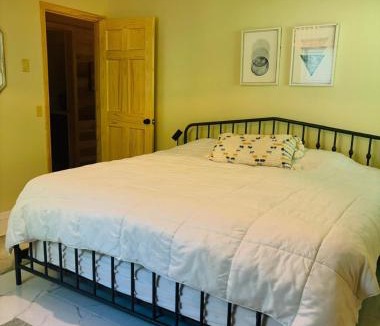 Hot Springs House | Luxury Mountain Cabin with Private Waterfall, Game Room, Scenic Views and Hiking Trails