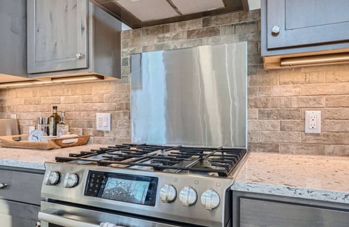 Silverthorne House | Luxury Mountain Home| Holiday Ready | 4 King Bedroom`s