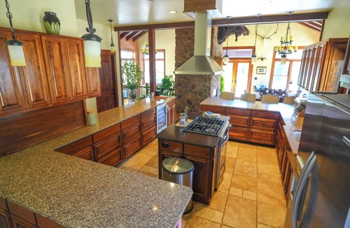 Cooke City-Silver Gate House | Luxury Mountain Retreat Cooke City