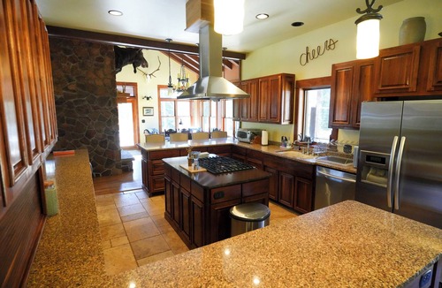 Cooke City-Silver Gate House | Luxury Mountain Retreat Cooke City