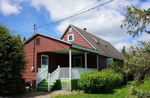 Summit Cabin | Luxury Mountain-Top Chalet in the Catskills Hot Tub Panoramic Views