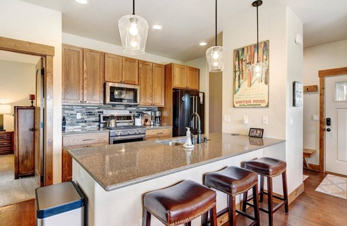 Rendezvous House | Luxury Mountain Villa 127 I Hot Tub I Great Views I Best Price I FREE Adventures Daily