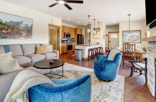 Rendezvous House | Luxury Mountain Villa 127 I Hot Tub I Great Views I Best Price I FREE Adventures Daily