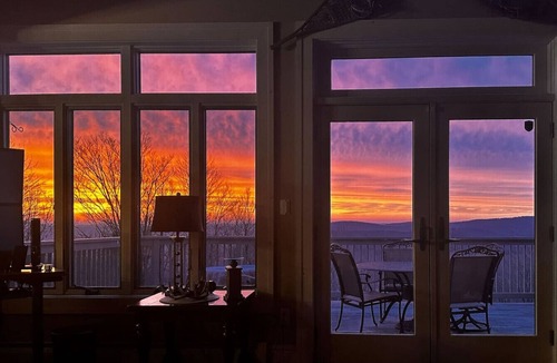 Bovina Center House | Luxury Mountaintop Estate – Spacious Retreat with Breathtaking Views