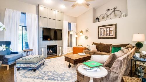 Arabian Views House | Luxury N. Scottsdale Home wPrivate Oasis Yard