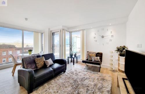 Edgware Apartment | Luxury New 2 Bed/2 Bathroom Flat With Balcony