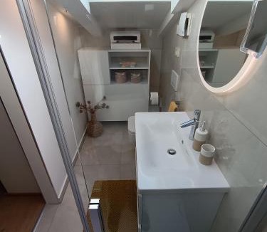 Brulo Apartment | Luxury New Blue moon