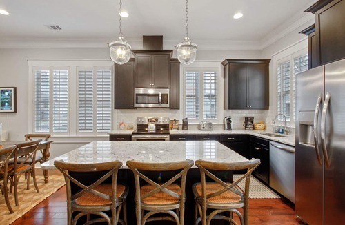 Beach Institute House | Luxury New Modern Townhouse With Parking Spot!