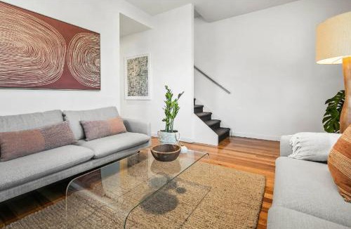 Norwood House | Luxury Norwood Retreat