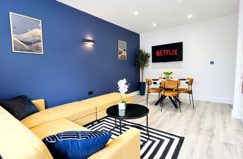 Norwich Apartment | Luxury Norwich City Centre Flat - Free Parking