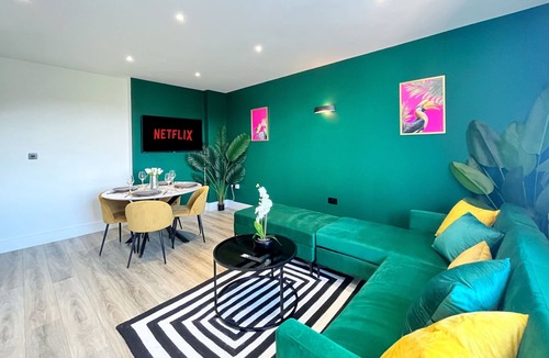 Norwich Apartment | Luxury Norwich City Centre Flat - Free Parking