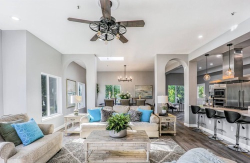 Claremont Hills House | Luxury Oasis Mansion