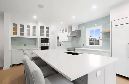Nantucket Town House | Luxury Oasis Near Town and Beaches