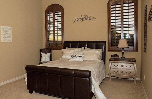 Mirabel Village House | Luxury Oasis: Spacious Getaway