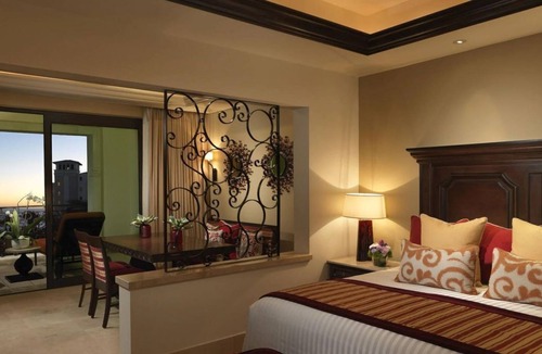 Marina Hotel | Luxury ocean front studio in 5 diamond resort